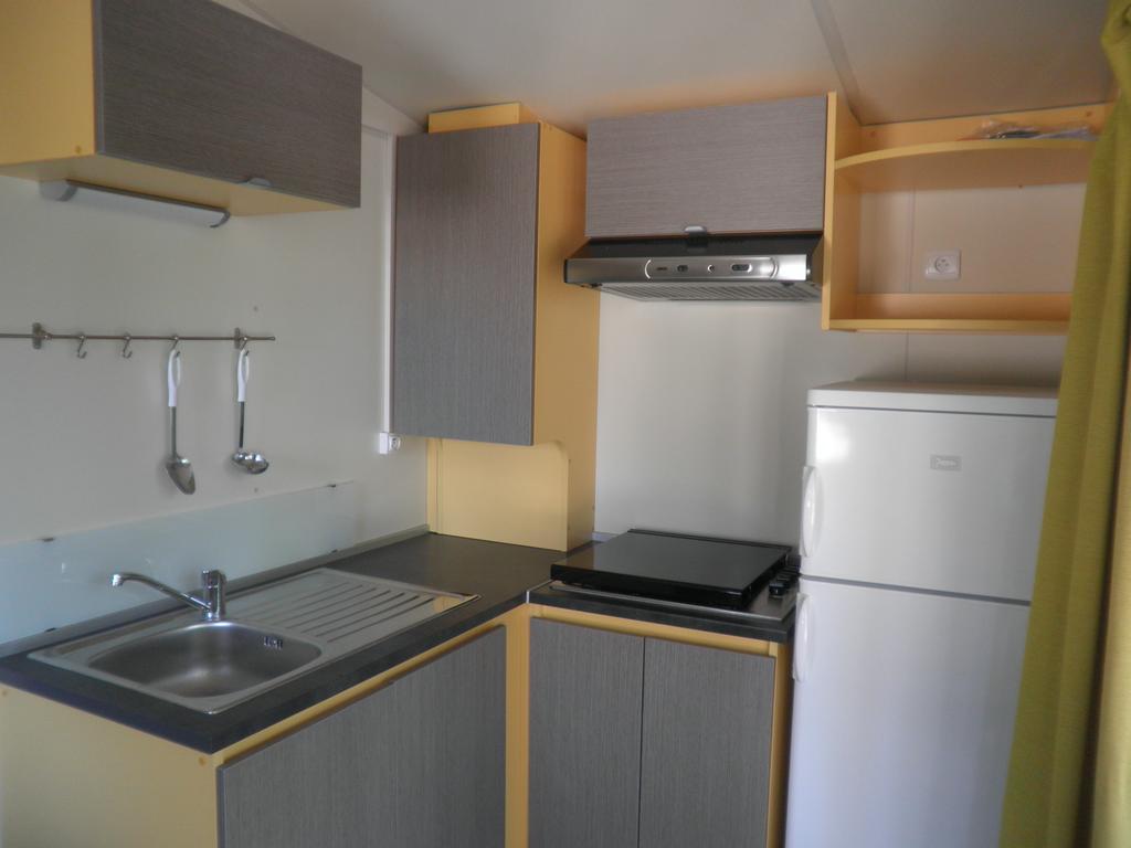 Camping Les Chenes Chauzon Exterior foto